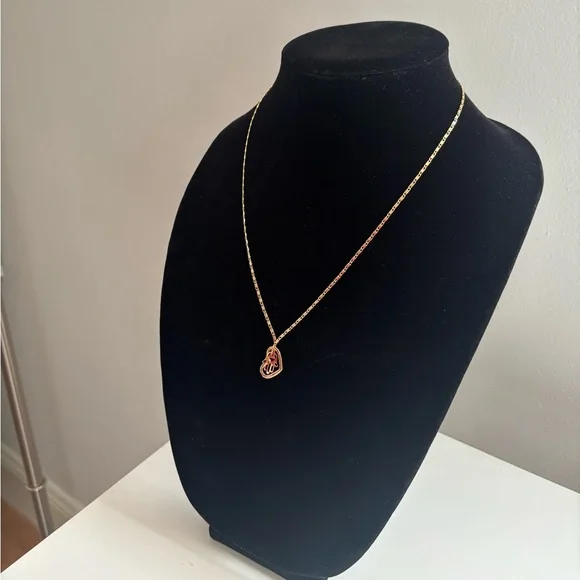 Gold Pendant Necklace with Elegant Heart Motif - Women Jewelry - Picture 6 of 8